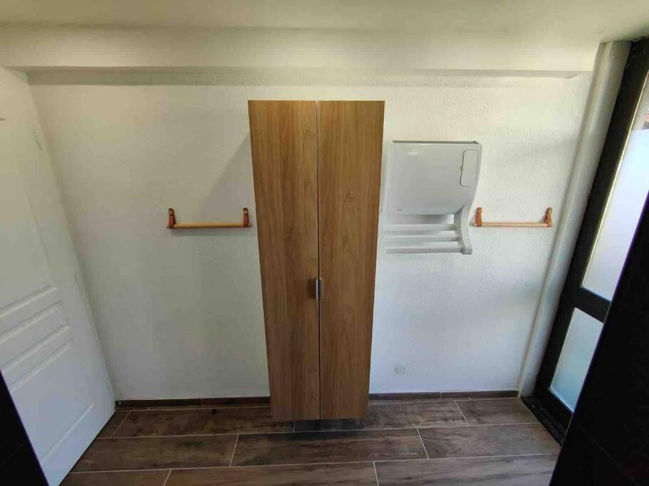 Appartement Cocooning Entierement Renove Les Angles  Extérieur photo