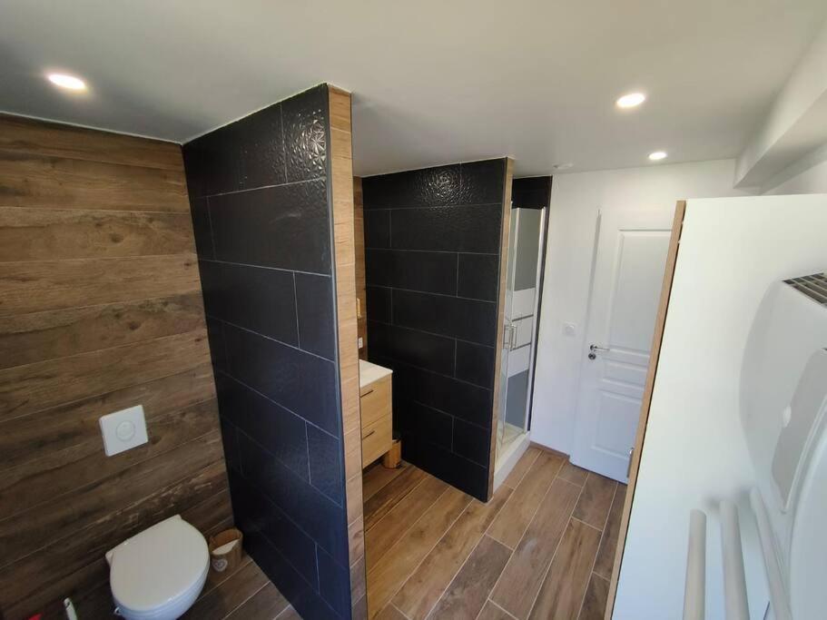 Appartement Cocooning Entierement Renove Les Angles  Extérieur photo