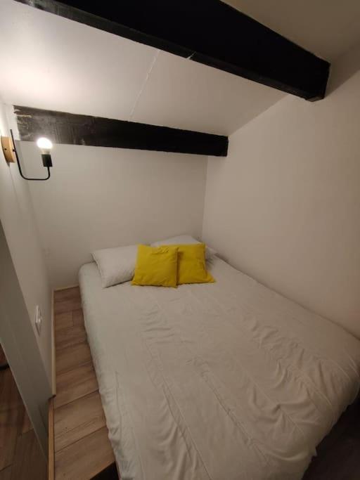 Appartement Cocooning Entierement Renove Les Angles  Extérieur photo